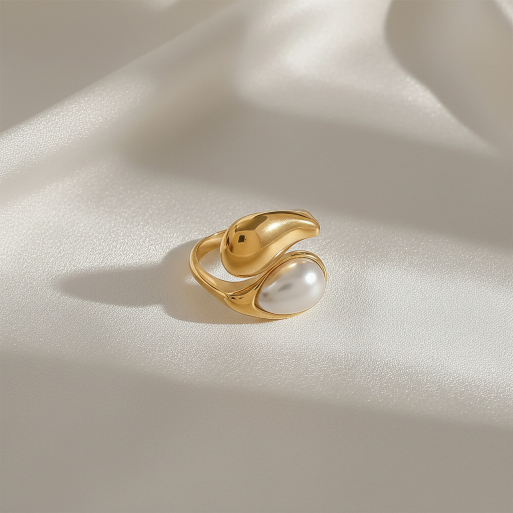 Bague perle blanche sur soie - vue 3