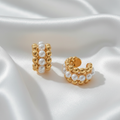 Boucles d'oreilles perles et or - soie blanche