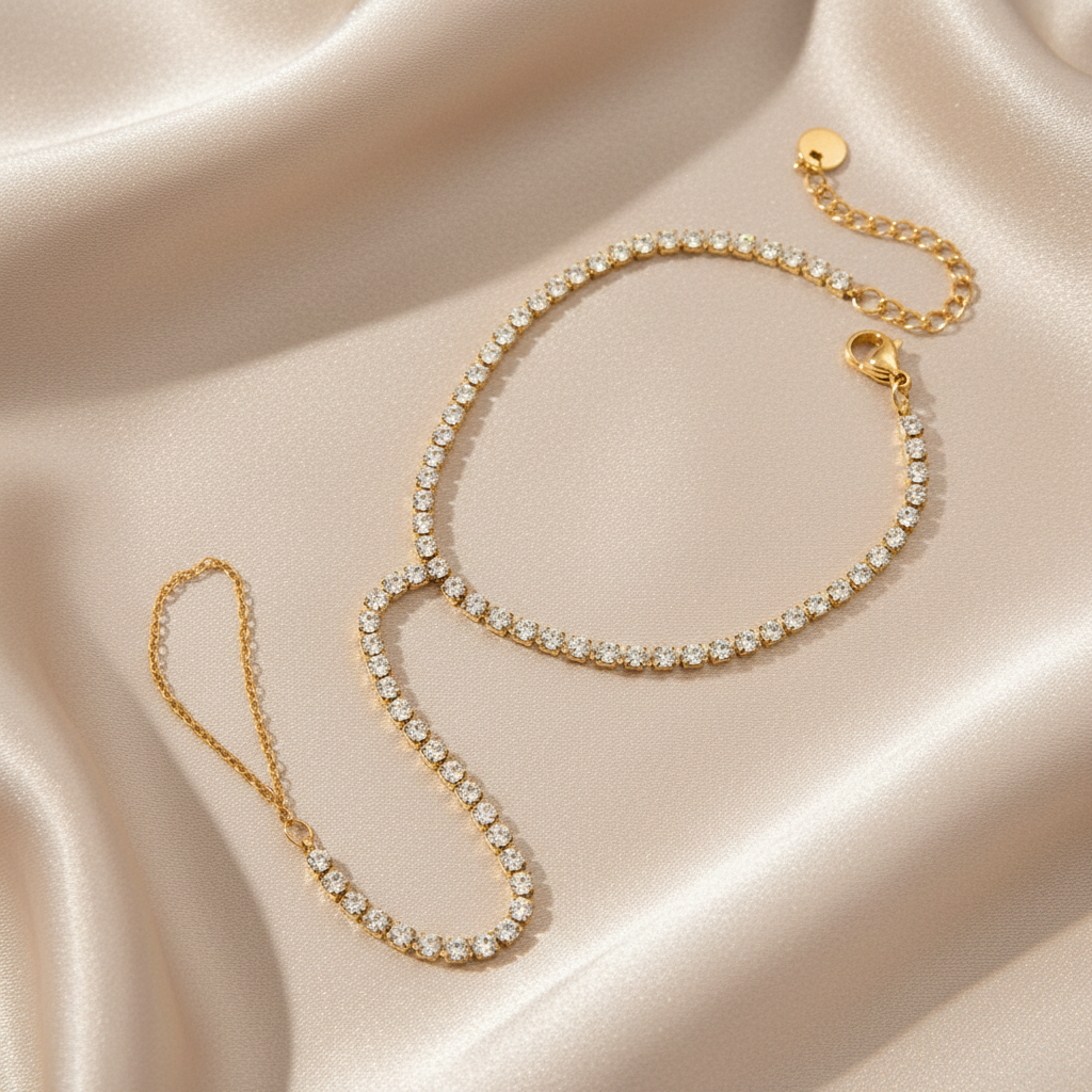 Bracelet chaîne de main sur soie beige