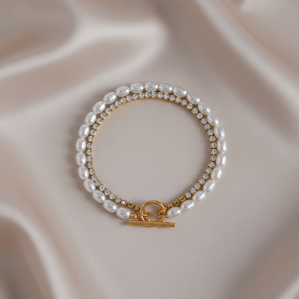 Bracelet perles et cristaux sur soie beige